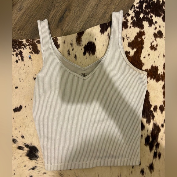 Hollister Tops - Hollister XS white cropped ribbed tank.